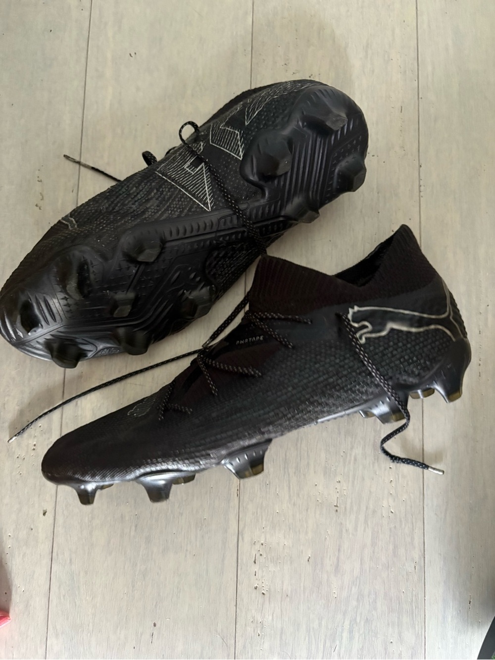 Puma Men's Black Athletic Soccer Cleats - Picture 2 of 6